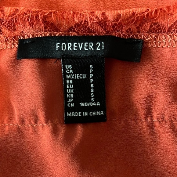 Forever 21 Lace Trim Button Front Camisole Tank Top in Burnt Orange Size Small - Picture 4 of 5